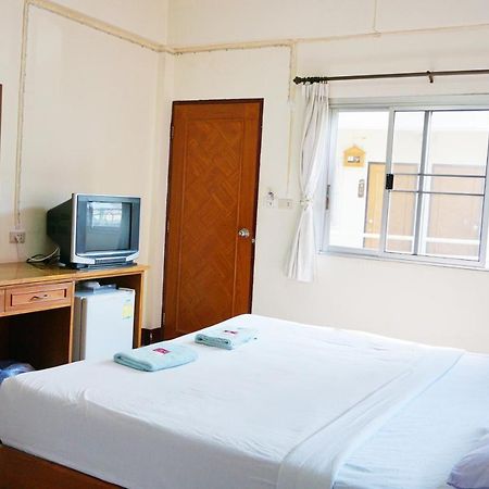 Safe House Court Hotell Chiang Mai Eksteriør bilde