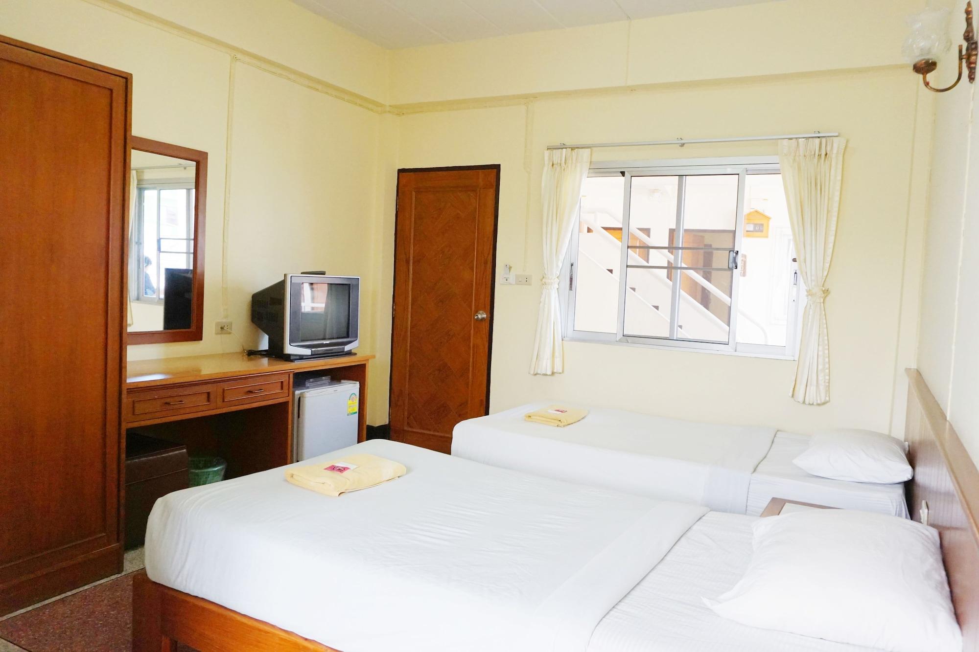 Safe House Court Hotell Chiang Mai Eksteriør bilde