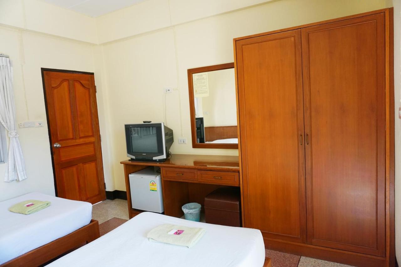 Safe House Court Hotell Chiang Mai Eksteriør bilde